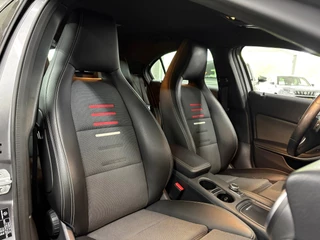 Mercedes-Benz A-Class 180 Business Solution/ Automaat/ NL auto/ Sensoren/ Achteruitrijcamera / 36