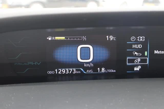 Toyota Prius 1.8 Plug-in Executive LED APPLE/ANDROID HEAD UP DISPLAY JBL NAVI KEYLESS / 16