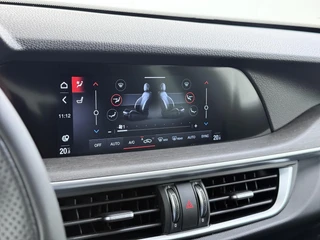 Alfa Romeo Stelvio 2.2 JTD AWD Veloce Automaat | VAN: € 34.900- VOOR: € 32.877,- UW HERFSTVOORDEEL: € 2.023,- | CAMERA| STOEL + STUURVERWARMING + MEMORY| KEY LESS ENTRY | LEDER | ADAPT. CRUISE CONTROL | 12 MND BOVAG GARANTIE / 39
