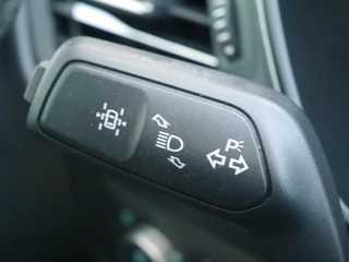 Ford Kuga 2.0 TDCi Titanium | Diesel | Trekhaak | 1900KG trekgewicht | Keyless entry en start | Lichtmetalen velgen | Navigatie | Climate control | Parkeersensoren achter / 20