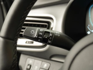 Kia Stonic 1.0 T-GDi MHEV DynamicPlusLine  - Apple/Android Carplay - Navigatie - Cruise Control - Stoel/Stuurverwarming - Lichtmetalen Velgen - Fabrieksgarantie t/m 28-01-2032 / 26