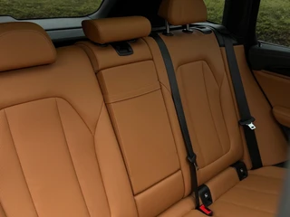 BMW IX3 M SPORT pakket 80 kWh, panoramadak, SOH 98,2 %,vol opties, 1 e eigenaar,conjac sport leder, Origineel NL auto met nap / 25