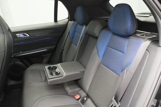 Lynk & Co 01 1.5 261PK Plug-in Hybrid *Zwarte Hemel* 360 Camera Pano/dak Apple/Carplay Adaptive/Cruise / 19
