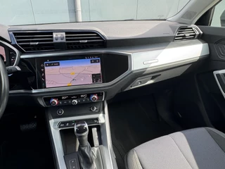 Audi Q3 45 TFSI* AUTOMAAT* Parkeercamera* Xenon/led * Navigatiesysteem * / 15