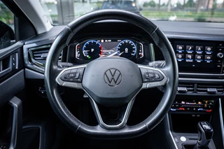 Volkswagen Polo 1.0 TSI 110pk Business | Beats | Keyless | Trekhaak | Led koplampen| Cruise control | Camera | Parkeerhulp | / 17