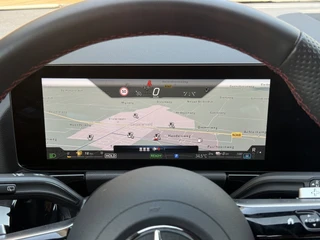 Mercedes-Benz GLA 250 e Business Solution AMG / 25