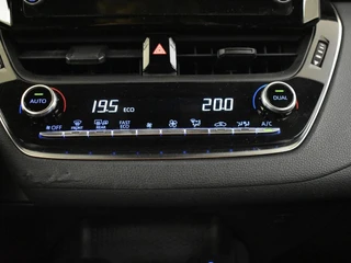 Toyota Corolla Touring Sports 1.8 Hybrid Active | Trekhaak | Stoelverw. | Navigatie / 22