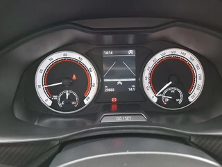 Skoda Kamiq 1.0 TSI Monte Carlo * 29.000KM! * Panoramadak * Stoelverwarming * Carplay * Full Led * / 15