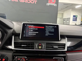 BMW 2-serie Active Tourer 218i High Executive/ NL auto/ Afneembare trekhaak/ Achteruitrijcamera / 25