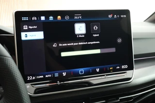 Volkswagen Golf 1.5 272pk eHybrid GTE Trekhaak 360Camera Memory Leder Stoelventilatie HUD Navigatie Panoramadak / 33