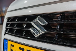 Suzuki Splash 1.0 VVT Exclusive EASSS / 8