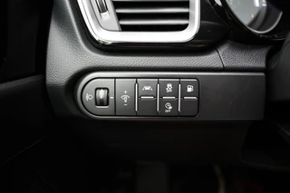 Kia XCeed 1.6 GDI PHEV DYNAMIC Carplay, Stoelverwarming , Navi, Plugin / 18