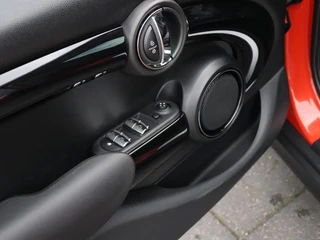 MINI 5-Deurs 1.5 Cooper Chili | AUT. | PANO-DAK | STOELVERW. | PDC | CRUISE | NAVI | APPLE CARPLAY | / 17
