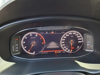SEAT Leon ST 1.5 TSI FR 150pk Carplay Camera Stoelverw. Business Intense / 12