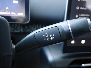 Leapmotor B03X ProMax Design 53 kWh 382KM WLTP l Hoge Zit & Verrassend Ruim! l Stoel- en Stuurwielverwarming l 360 Camera l Wireless Apple Carplay & Android Auto l Full-LED l 14,6'' Display l 18'' Lichtmetalen Velgen / 22