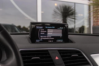 Audi Q3 2.0 TFSI quattro Pro Line | S-tronic Automaat | Panoramadak | 211 pk | Stoelverwarming | Climate control | Navi | Xenon | Bluetooth | 18 inch | PDC | Quattro / 23