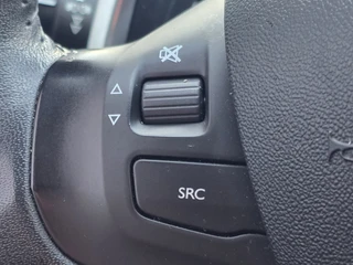 Peugeot 208 1.2 e-VTi Style NAVI TEL PDC CRUISE CONTROL / 17