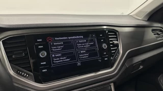 Volkswagen T-Roc 1.0 TSI Style Business PANO LM TREKHAAK DAB CRUISE. / 36