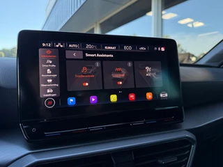 SEAT Leon 1.4 TSI eHybrid PHEV FR 204PK Trekhaak Camera Carplay ACC / 42
