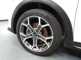 Kia XCeed 1.6 GDi PHEV Plug-In DynamicLine NAVI/CAMERA/LED/18"LMV! / 39