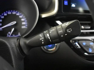 Toyota C-HR 1.8 Hybrid Style Allseasons | Leder | Blindspot / 18