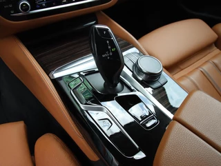 BMW 5-serie Touring 530e Luxury Line | SOH 91% | LASER LED | H&K audio / 47