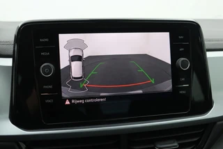 Volkswagen T-Roc 1.0 TSI Life Plus 110PK Adaptive Cruise | Climatronic | Adaptive Cruise | Carplay / 17