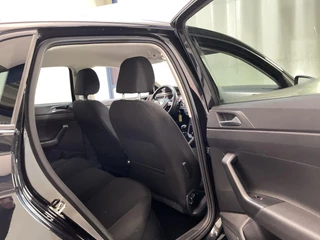 Volkswagen Polo 1.0 TSI R-Line Edition LED Navigatie Parkeersensoren Climate Control DAB+ / 17