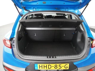 Kia Stonic 1.0 T-GDi MHEV DynamicPlusLine  - Apple Carplay/Android Auto - Cruise Control - Climate Control - Navigatie - Stuur/Stoel Verwarming - 7 Jaar of 150.000km Fabrieksgarantie / 40