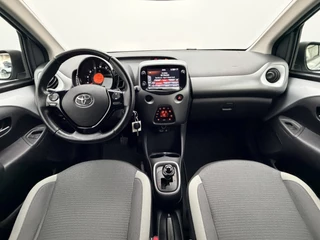 Toyota Aygo 1.0 VVT-i x-joy Automaat | ClimaTronic | Camera | Carplay&Android / 2