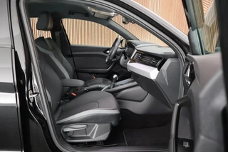 Audi A1 Sportback 30 TFSI 110pk S-Tronic S edition Sonos Keyless Stoelverwarming ACC LED Climate Control Carplay 2x S-Line / 14