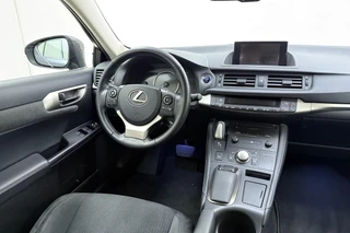 Lexus CT 200h Business Line | Navigatie | Climate Control | Achteruitrijcamera | Parkeersensoren voor & achter / 20