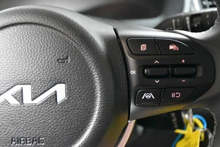 Kia Stonic 1.0 T-GDi MHEV 100pk DynamicLine Navi climate / 18