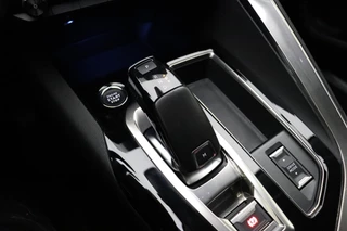 Peugeot 5008 1.2 PureTech Allure Pack Business 130 PK | Automaat | 7-zits | Camera | Cruise Control | Navigatie | Climate Control | Start/stop |Getinte ramen | 1e eigenaar / 26