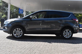 Ford Kuga 1.5 EcoBoost Titanium 2e Eigenaar | BSM | Navigatie  | 100% Onderhouden | 12 mnd BOVAG Garantie | Whatsapp 06-53188999 / 4