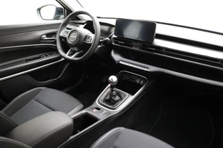 Jeep Avenger 1.2 Altitude 100 PK | Navigatie | Climate control | Camera | Parkeersensoren | Keyless | Lichtmetalen velgen | Parkeersensoren / 4