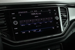 Volkswagen T-Roc 1.5 TSI 150pk DSG Sport Black Style Keyless Camera Virtual Cockpit Navigatie / 22