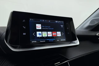 Peugeot 208 1.2 PureTech Active Pack | Navigatie | Parkeersensoren achter | Cruise Control | Lichtmetaal 16inch | Apple Carplay/Android Auto / 22
