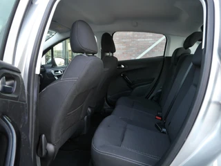 Peugeot 208 1.2 PureTech Allure 110 PK | Automaat | Climate Control | Navigatie | Cruise Control | Licht Metalen Velgen | Apple carplay/Android auto | AUX | USB | Dealer onderhouden / 11