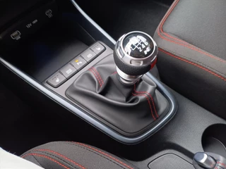 Hyundai I20 1.0 T-GDI 48V MHEV 100pk N-Line I Sport uitvoering / 19