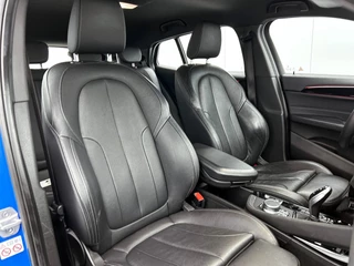 BMW X2 SDrive20i M Sport | Automaat | Cruise control | Stoelverwarming | Camera | HUD | Trekhaak / 13