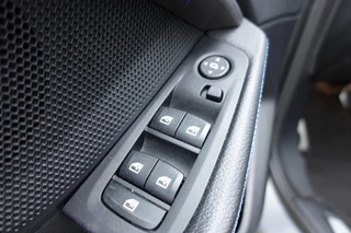 BMW 1 Serie 118i Business Edition M sport  | Camera | CarPlay | Stoelverwarming | Navi | / 22
