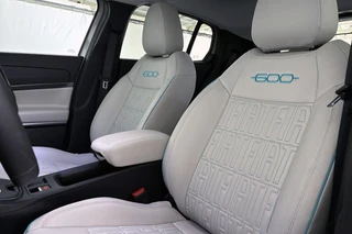 Fiat 600 1.2 Hybrid La Prima Leder Stoelverwarming Massage Keyless / 7