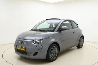 Fiat 500 C Icon 42 kWh | SoH 100% | Achteruitrijcamera | WLTP 303km | Snelladen | Navigatie | Climate Control | Keyless Start