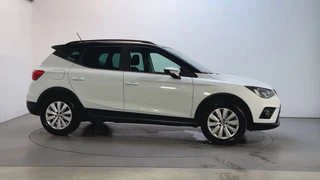 Seat Arona 1.0 TSI Style Business Intense Camera Navigatie App-Connect DAB+ / 12