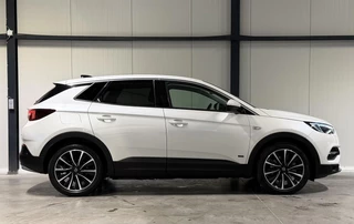Opel Grandland X 1.6 Turbo Hybrid Camera Elegance Carplay / 8