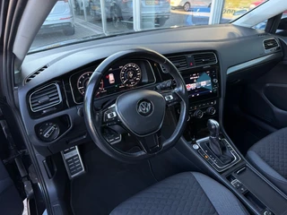 Volkswagen Golf 1.0 TSI Comfortline Business Camera Carplay Virtual dash / 21
