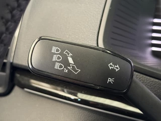 Skoda Karoq 1.5 TSI Sportline | Pano | Clima | Stuur/Stoelverwarming | Cruise | Carplay | Navi | ( Vestiging - Nieuwegein) / 16