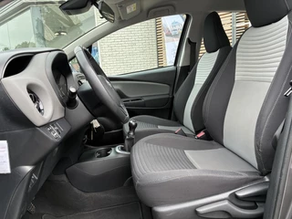 Toyota Yaris 5-DEURS NL-AUTO 1E-EIG DEALER-OND 5-DEURS AIRCO RADIO/CD  TREKHAAK ALL-SEASONS / 13