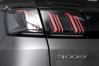 Peugeot 3008 1.2 PureTech 130 PK Active Pack Business Orig. NL  | Dig. Cockpit | Cruise | PDC | NAV + App. Conncect | ECC | Afn. Trekhaak | LM 19" | / 11